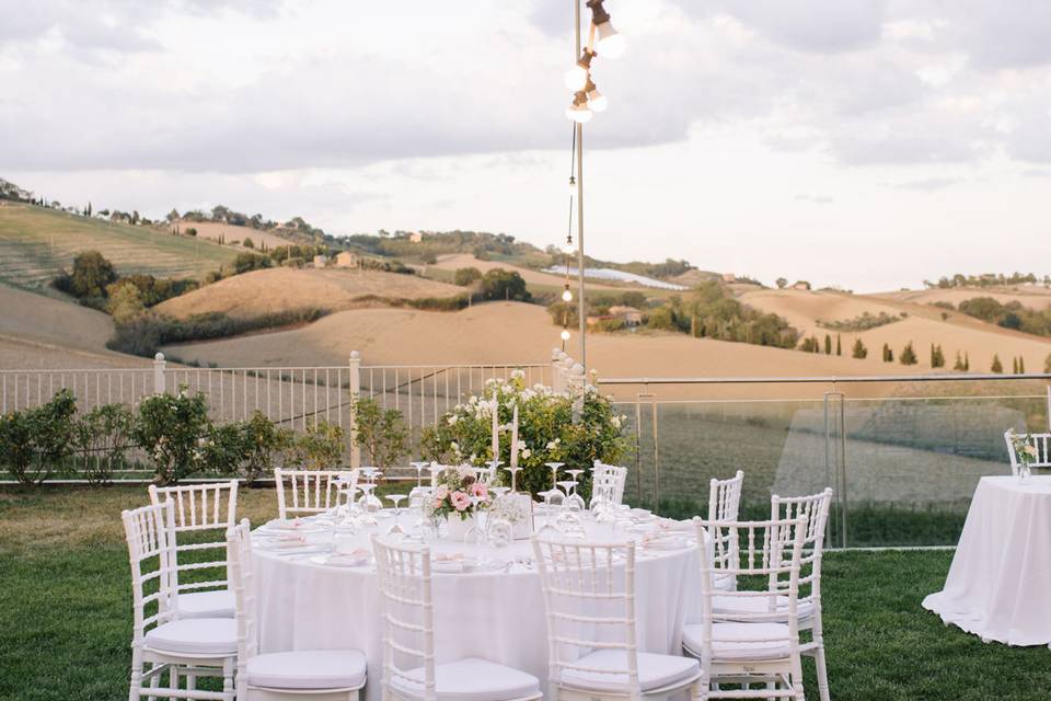 Allestimento tavoli