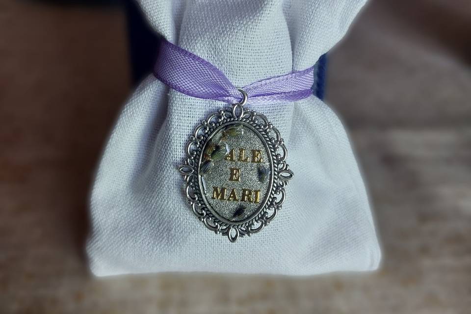 Ciondolo con lavanda