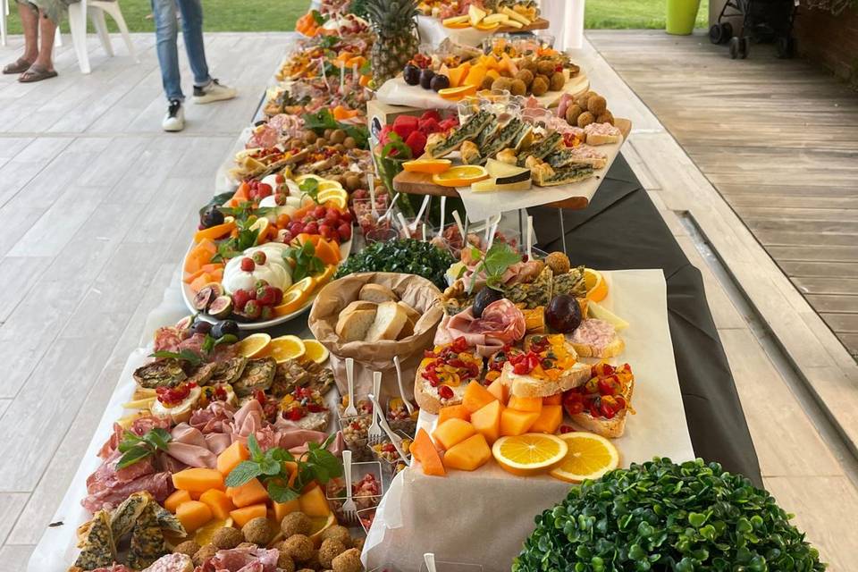 2 Buffet wedding