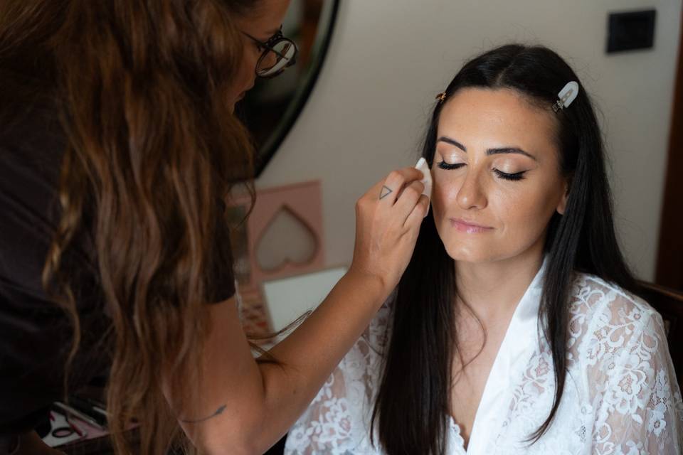 Bridal make-up