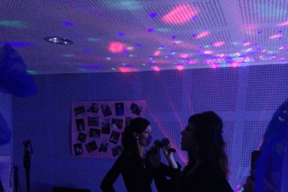 Sing Sisters