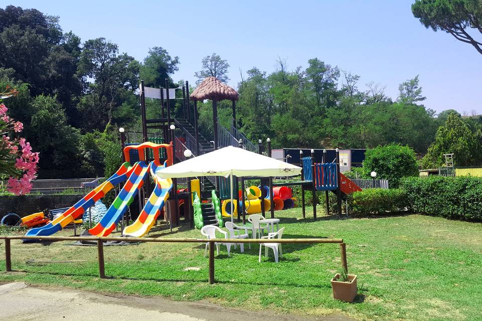 Parco giochi e area gardan