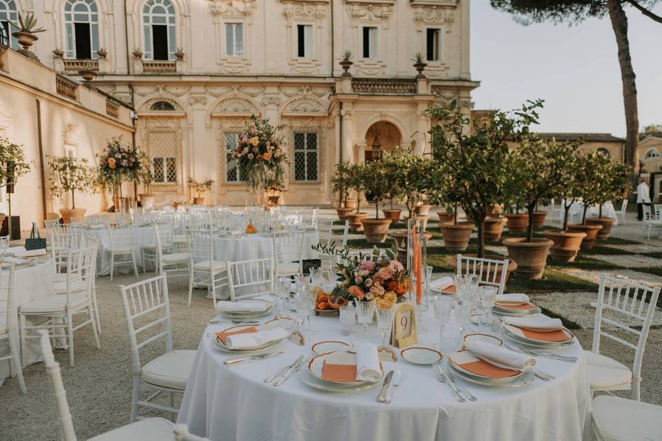 Allestimento tavoli