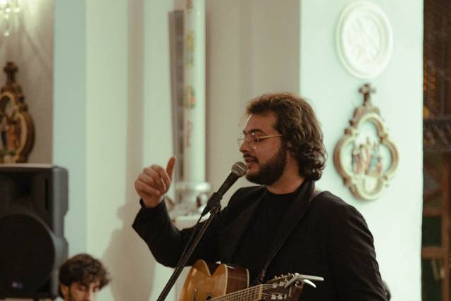 Alberto Tedesco Chitarra e Voce