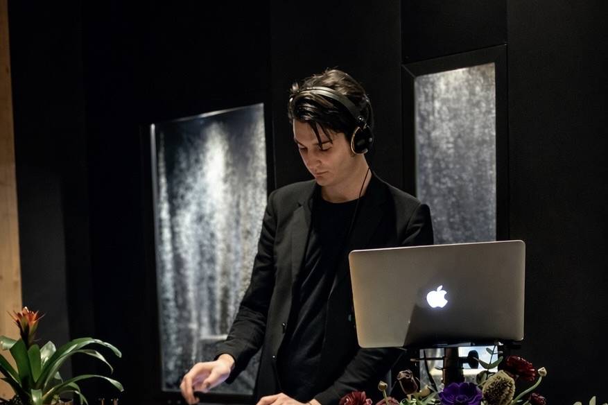 Special Desk