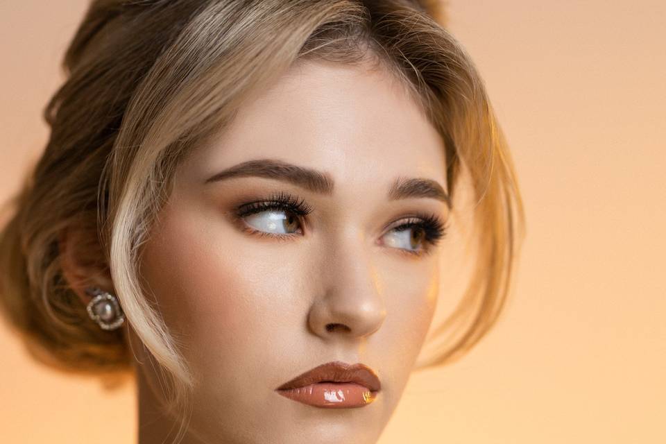 Romantic bridal look
