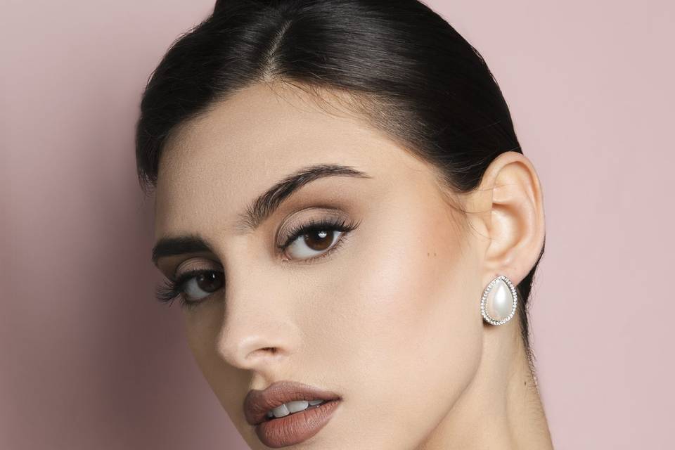 Classic bridal look