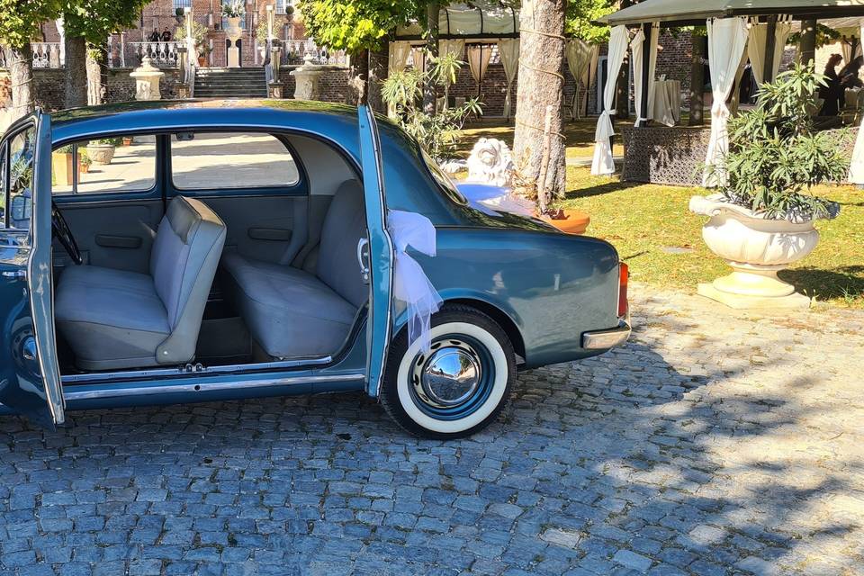 Lancia Appia, apertura porte