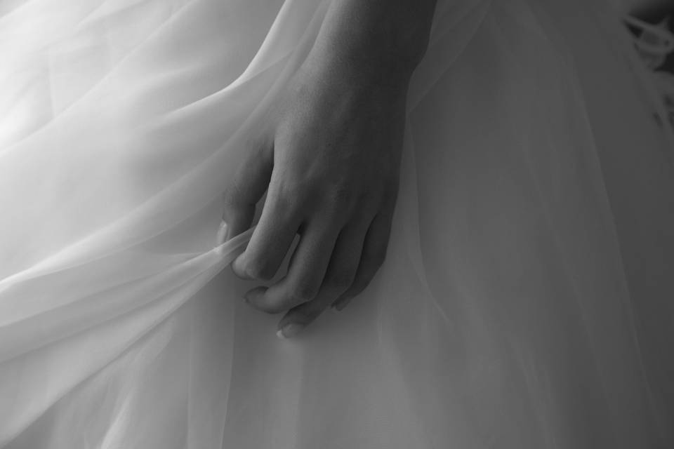 Hand b&w