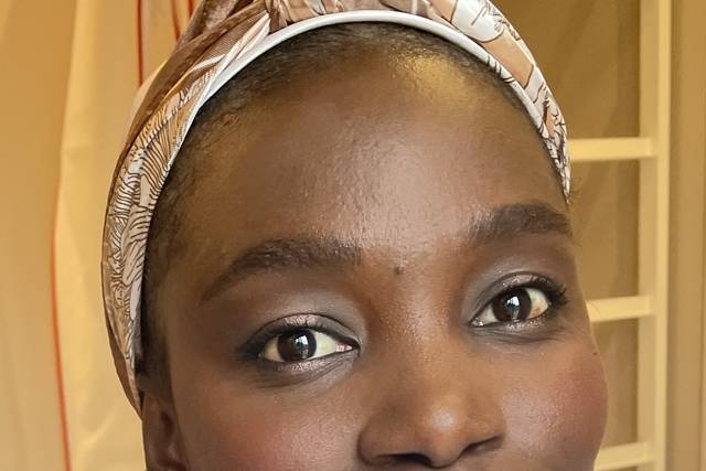 Hen, Halo Smokey-eyes