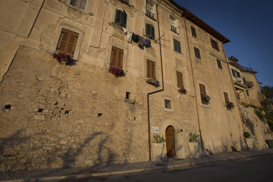 Palazzo Tronconi Azienda Vinicola