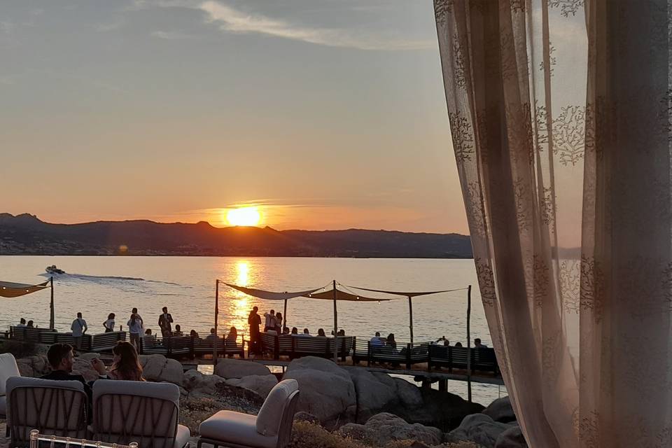 Aperitivo al tramonto