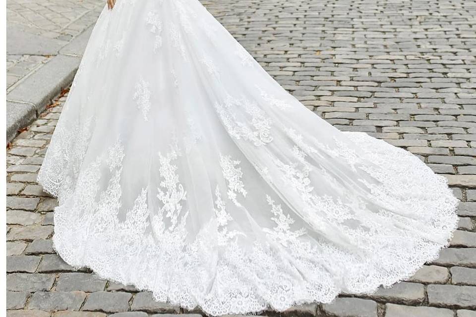 Divita bridal