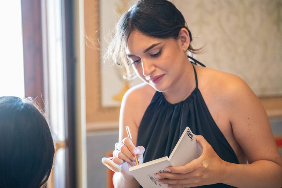 pianificazione dettagli trucco sposa
