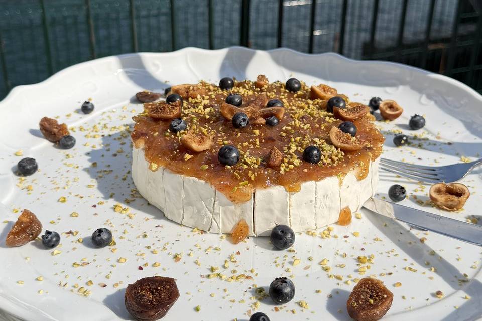 Brie fichi e pistacchio
