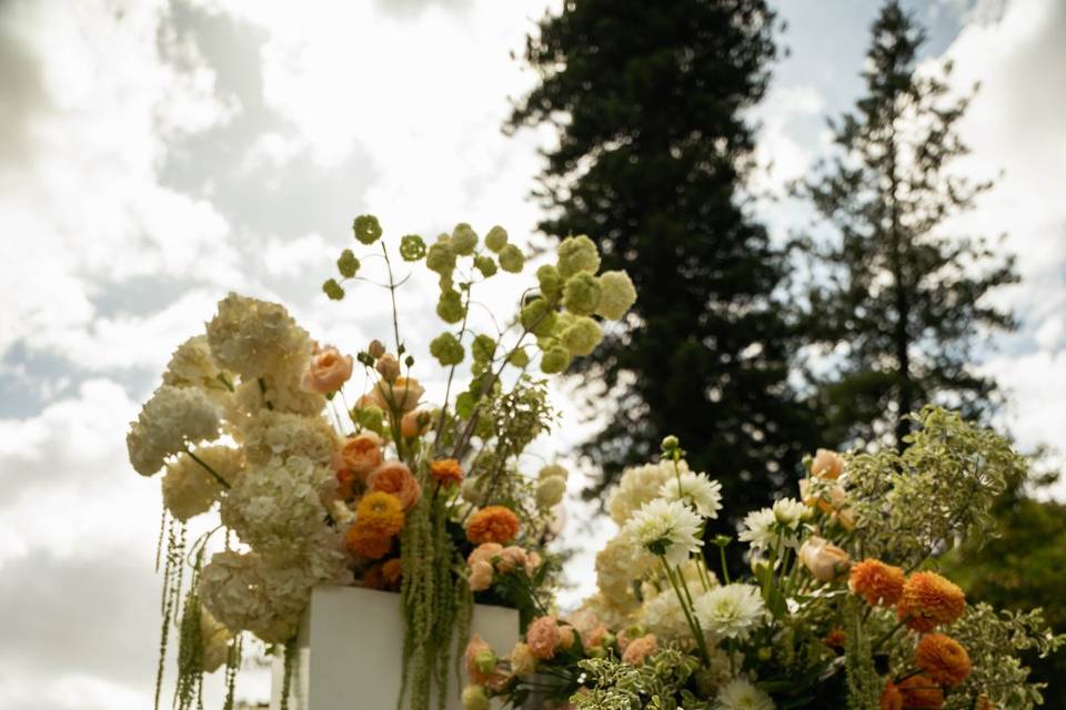 detail floral arrangements