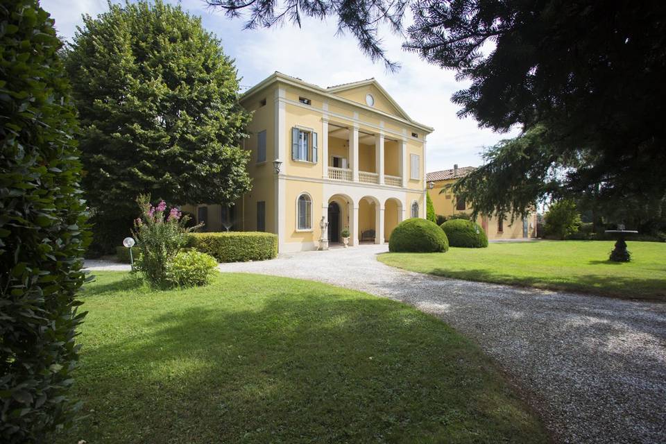 Villa claterna