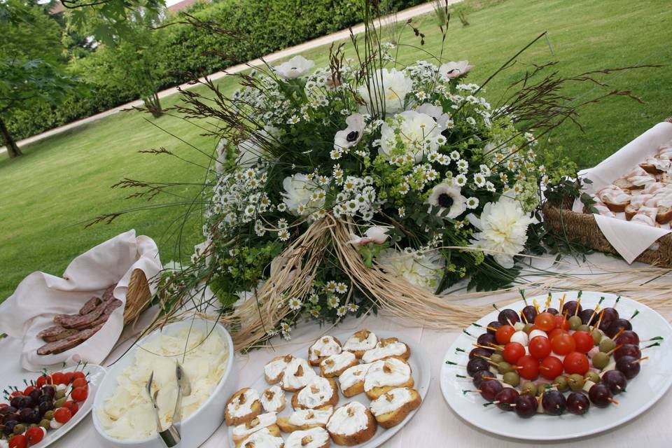 L'aperitivo in giardino