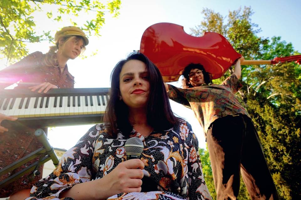Swingin' Pool Trio
