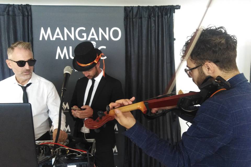 Mangano music for wedding