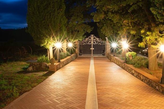 Viale di ingresso