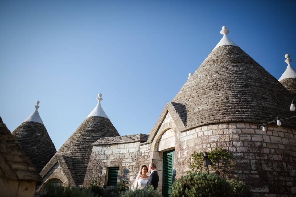 Sposi e trullo