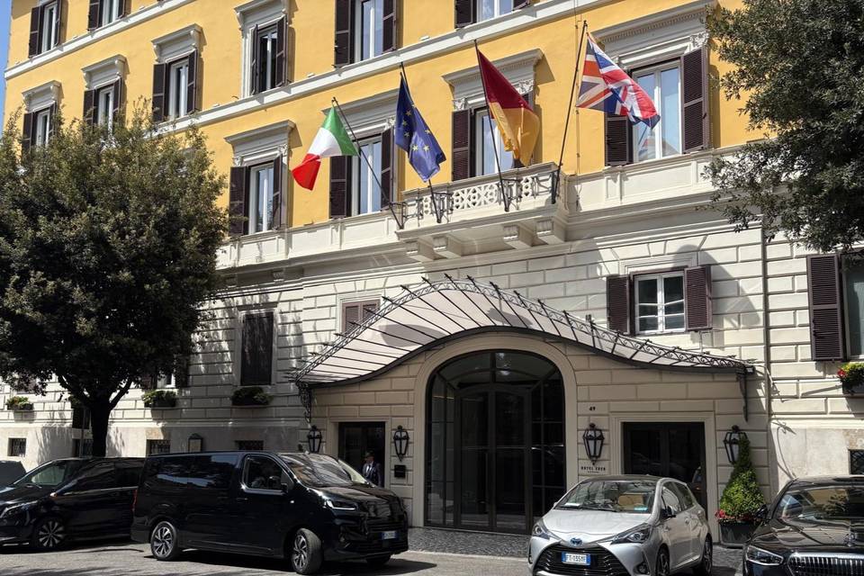 Transfer hotel