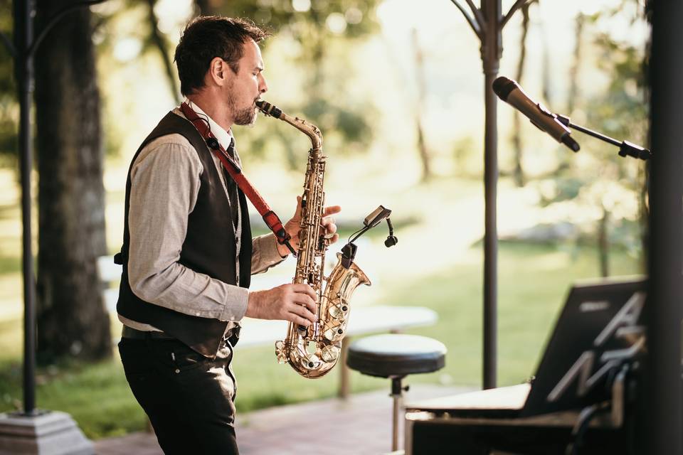 Sax performance