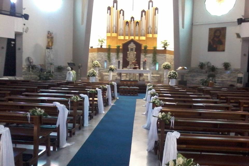 Wedding chiesa navata centrale
