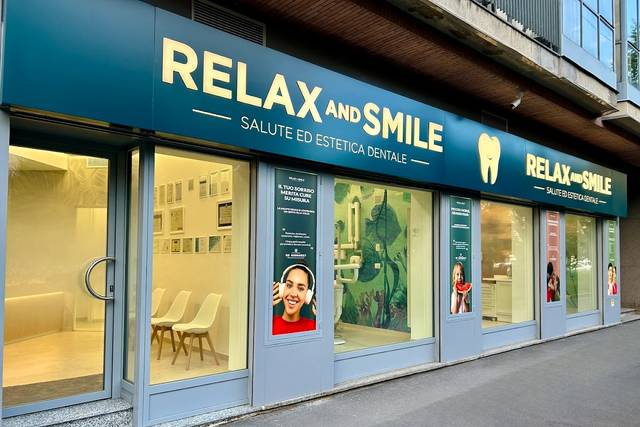 Relax And Smile - Dentista