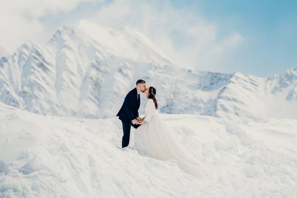 Matrimonio-montagna-sposi-neve