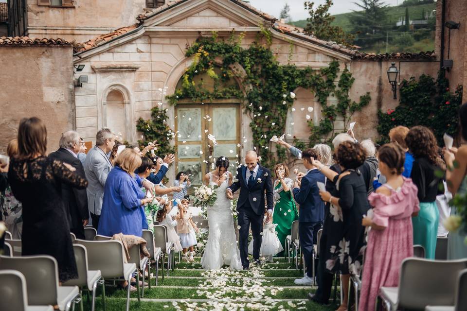 Matrimonio-sposi-fiori
