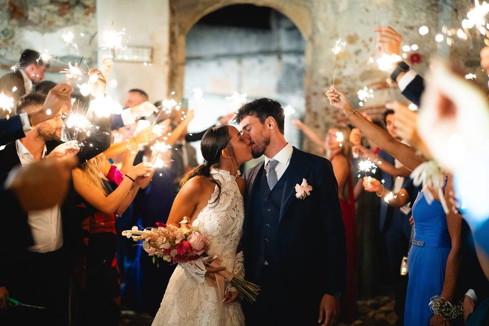 Matrimonio-festa-sposi-luci