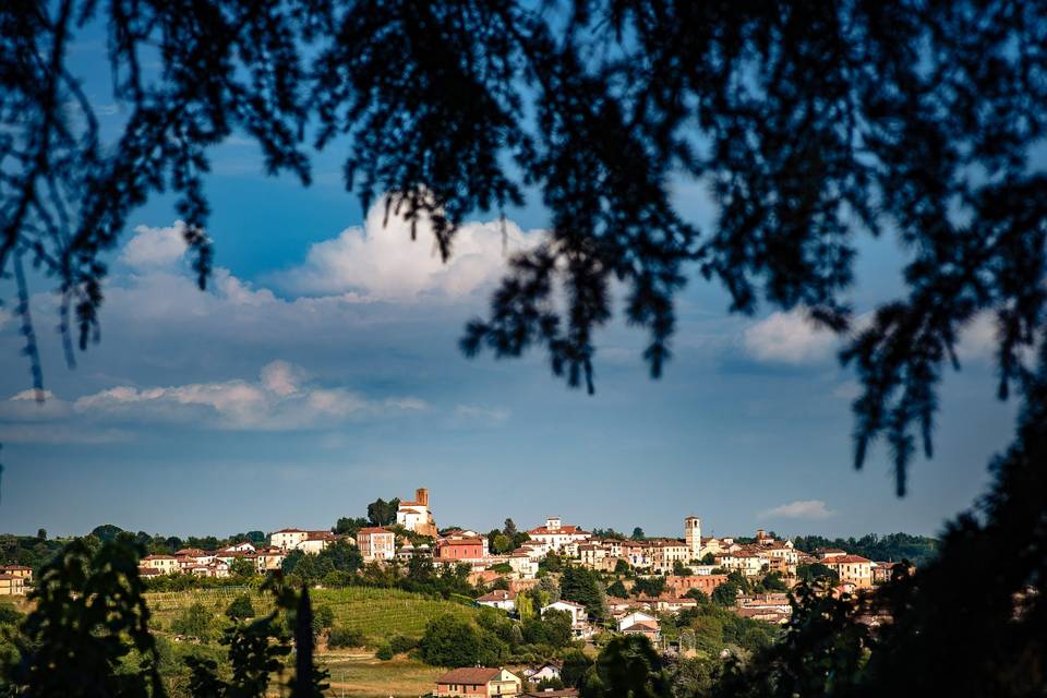 La vista su Castelnuovo Db