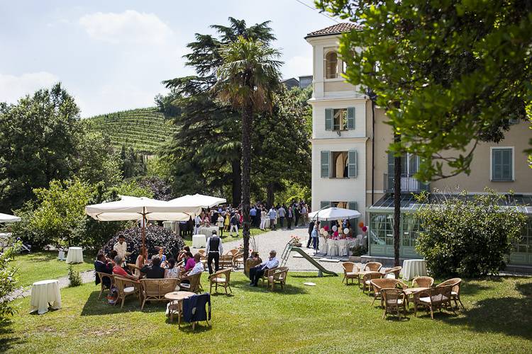 Aperitivo in giardino