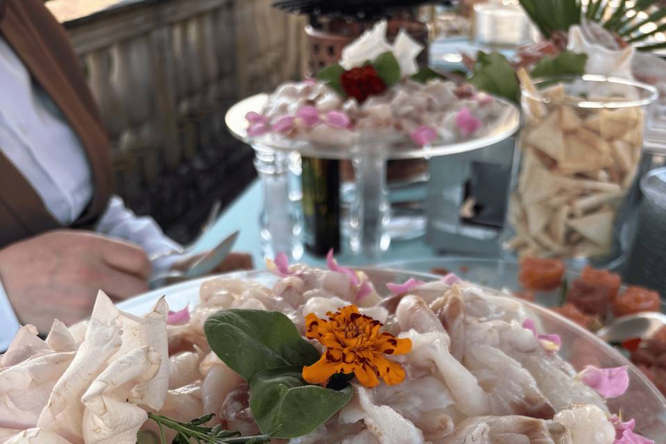 Tartara & fiori eduli.
