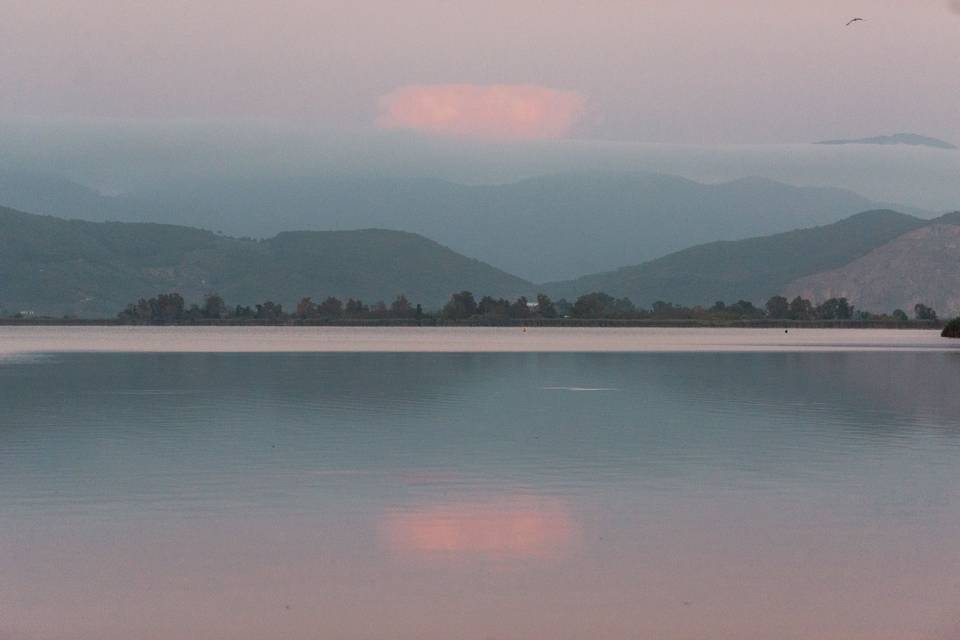 Lago di Massaciuccoli, Villa r