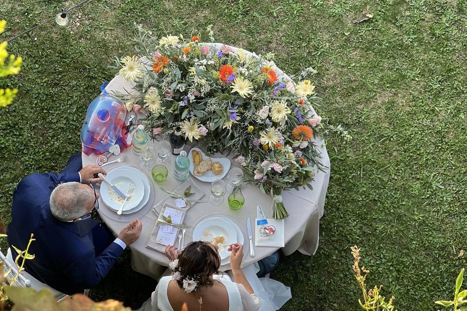 Cena nel parco sposi