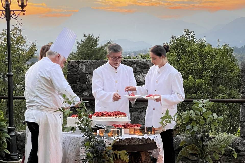 Taglio torta nel belvedere