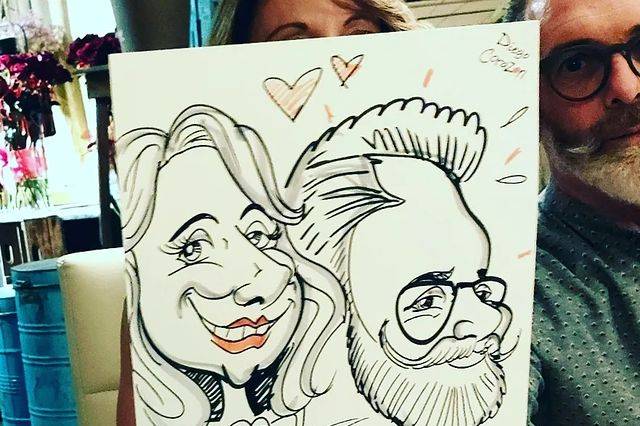 Disegnatore Ritrattista Caricature Corazón