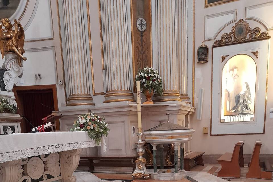 Decorazione altare