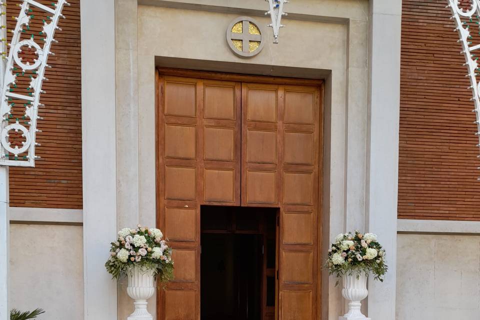 Decorazione esterno chiesa