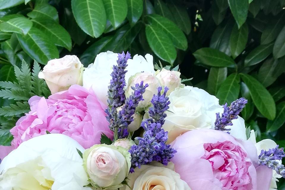 Bouquet LAVANDA E PEONIE