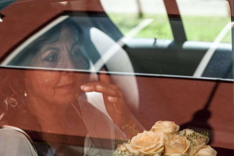 Sposa direzione chiesa