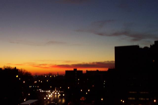 ...un romantico tramonto tra i grattacieli...