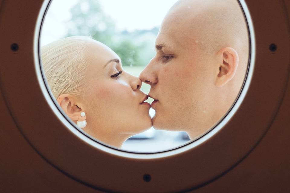 Through the Oblo