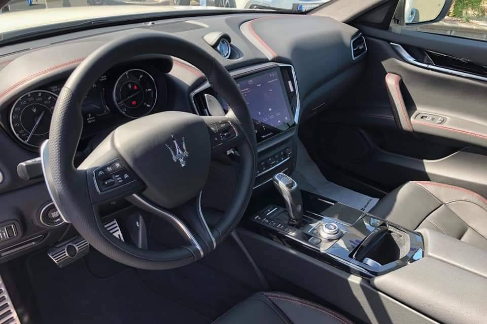 Maserati Ghibli interni