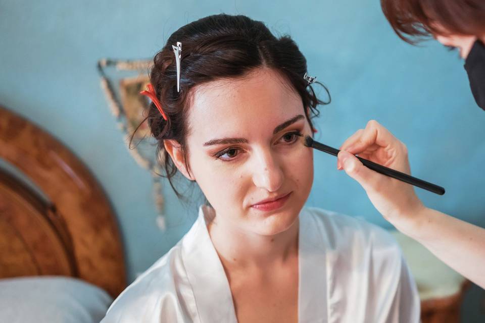 Valeria Avantario Make-up Artist