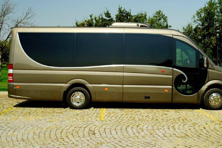 Minibus 20 pax