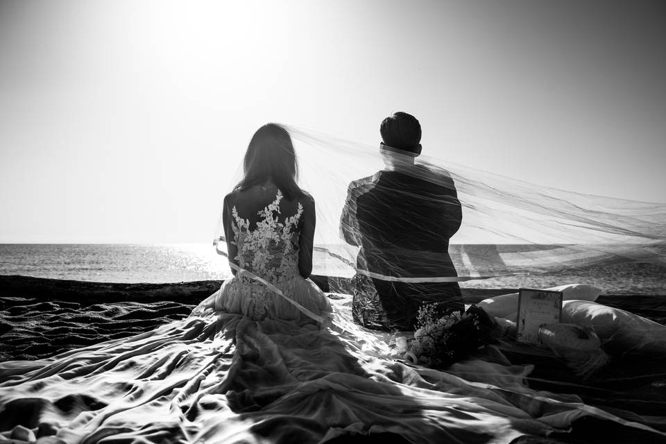 Summer elopement in Sicily.